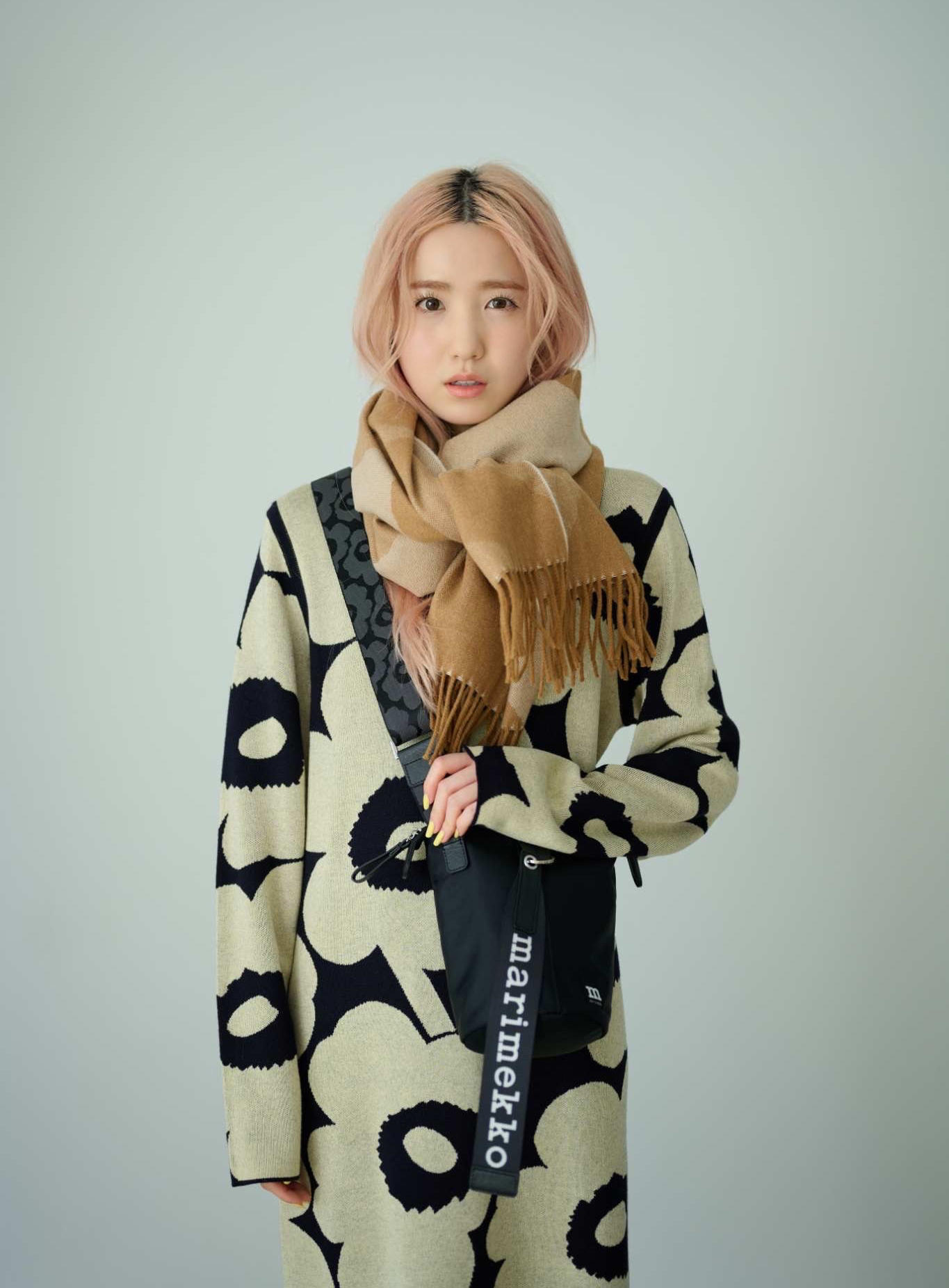 Styling Essential Bucket Bag with Hitomi Honda | ニュース