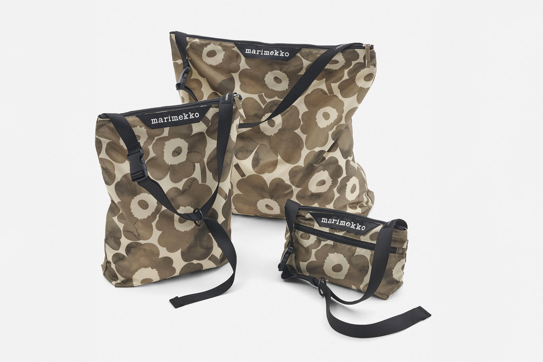 ⭐レア 入手困難⭐マリメッコ 非売品 エコバッグ & マイヤ・イソラと旅する手帖 PIENI SIIRTOLAPUUTARHA / BAG（エコバッグ/サブバッグ