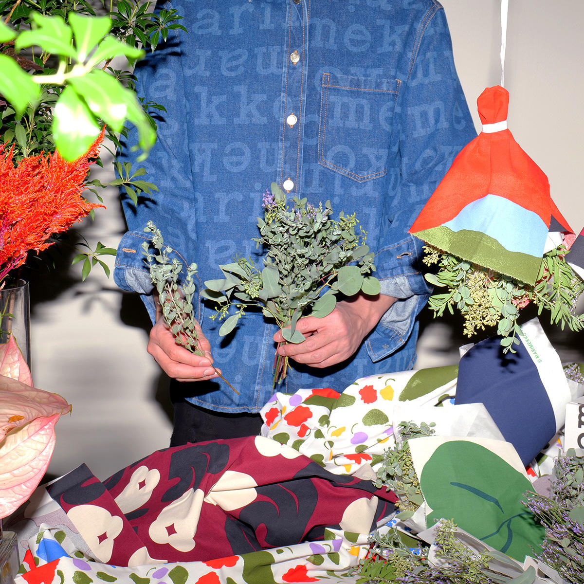 Merry holiday moment - Wrapped with festive joy | ニュース