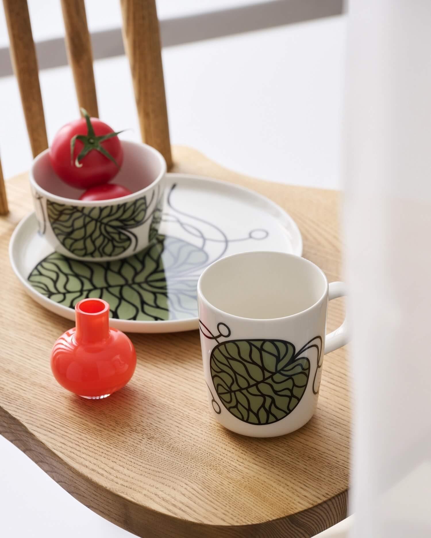 プレミア商品 定価5万 未使用 コート 定価5万 marimekko マリメッコ ...